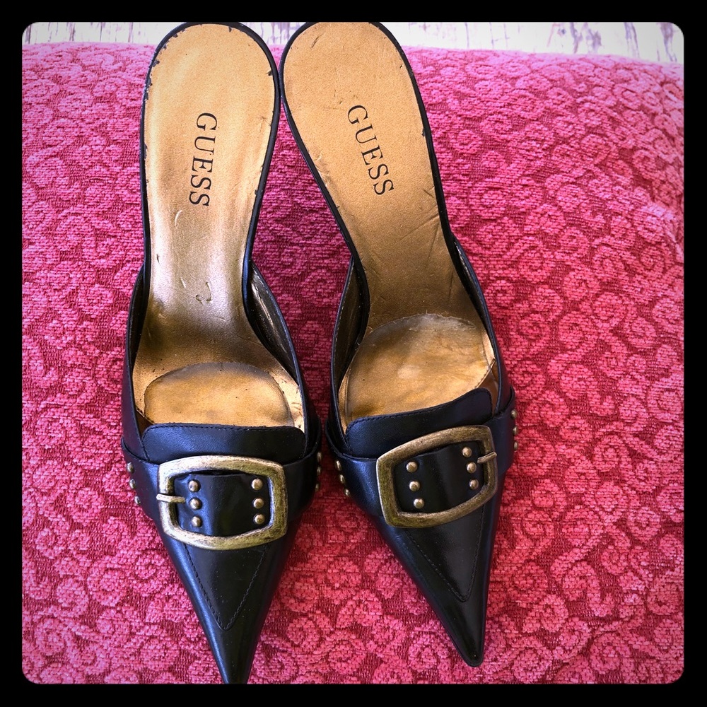 Guess slingback with buckle detail •size 7.5•